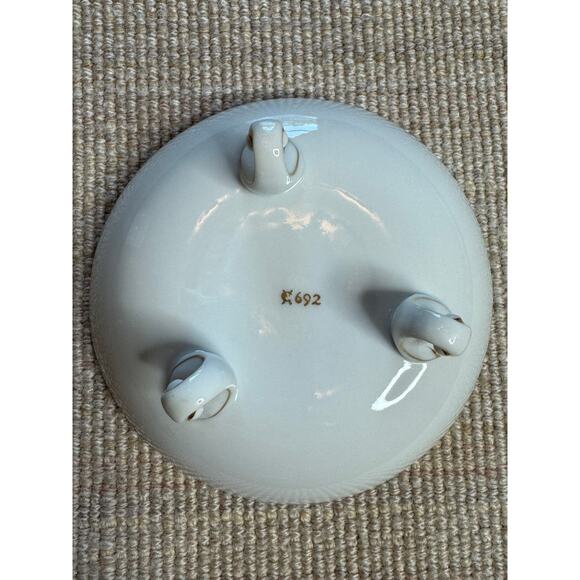 Hand Painted Footed German Trinket Dish - Crown and Lion Coat of Arms - Picture 4 of 6